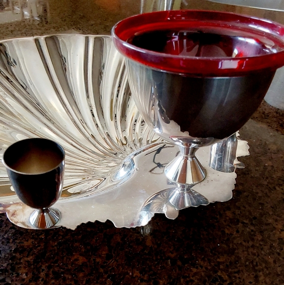 VINTAGE F.B.ROGERS SILVERPLATED CLAMSHELL FOOTED SHRIMP/APPETIZER SERVER - Picture 5 of 8